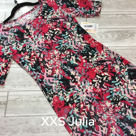 LuLaRoe Dresses & Skirts - LuLaRoe Julia dress